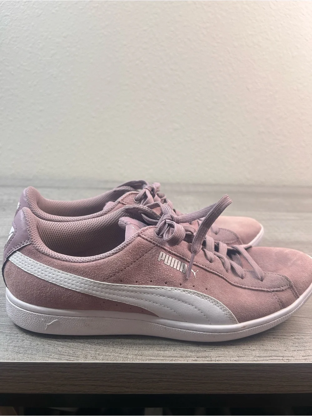 PUMA Suede Classic Women's Sneakers in Dusty Pink Size 7.5